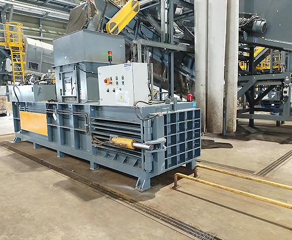 日本のペットボトルスクラップ用の高効率圧縮ソリューション