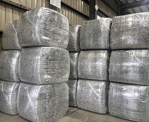 日本のPETリサイクル企業向けの高効率圧縮ソリューション