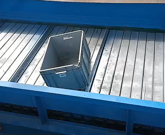 ベラルーシリサイクルセンター向け多機能ベーラーソリューション