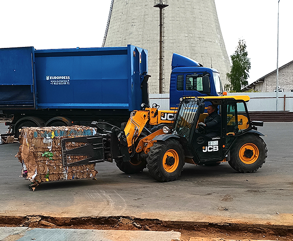 ベラルーシリサイクルセンター向け多機能ベーラーソリューション