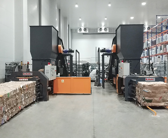 ロシアの大手スーパーマーケット物流センターにおける廃棄物包装の自動処分ソリューション